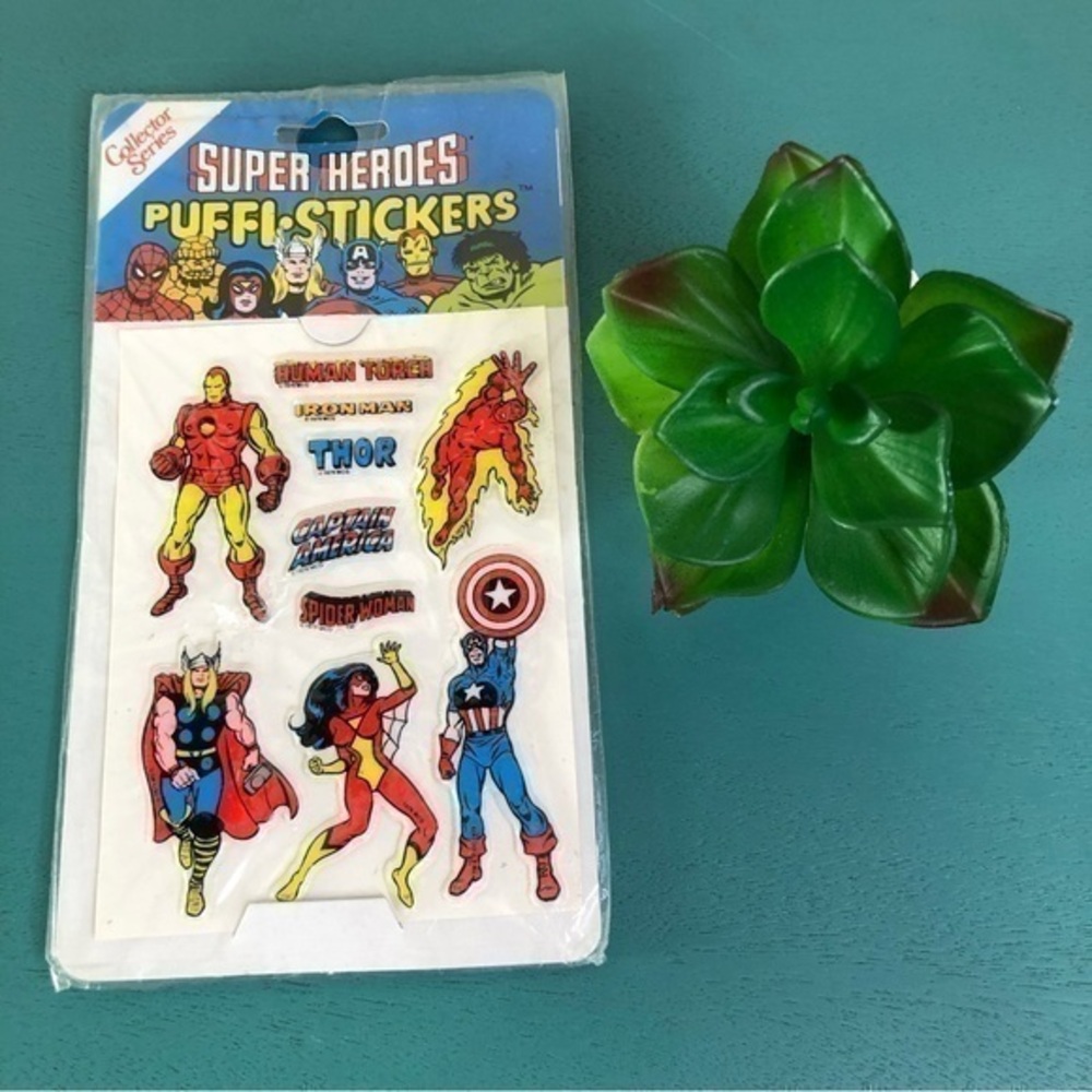 Super Heroes Puffi-Stickers Thor Captain America Spider Woman Iron Man Vintage